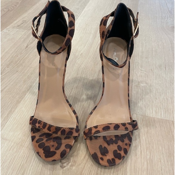 Cheeta print ankle buckle strap stiletto hills - Picture 1 of 7